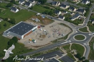 P1020542 2016 05 27 Rue Et Rond Point De Kervily, Rue Du 8 Mai 1945, Rue De La Métairie, Construction Intermarché